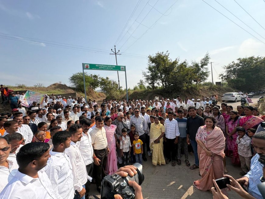 आडाचीवाडी येथे मुख्यमंत्री समृद्ध पंचायतराज अभियानांतर्गत विविध विकासकामांचा लोकार्पण सोहळा व आढावा कार्यक्रम आयोजित